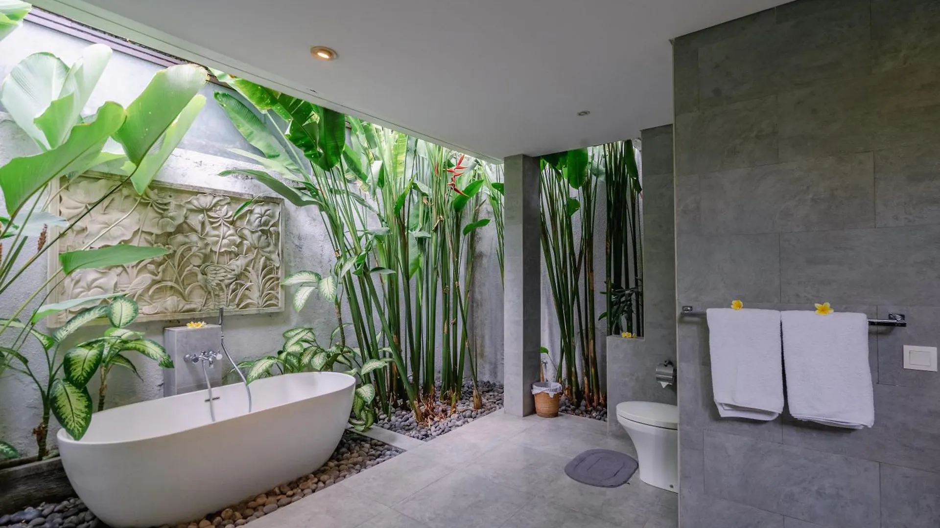 Villa Becca Seminyak By Best Deals Asia Hospitality Ινδονησία
