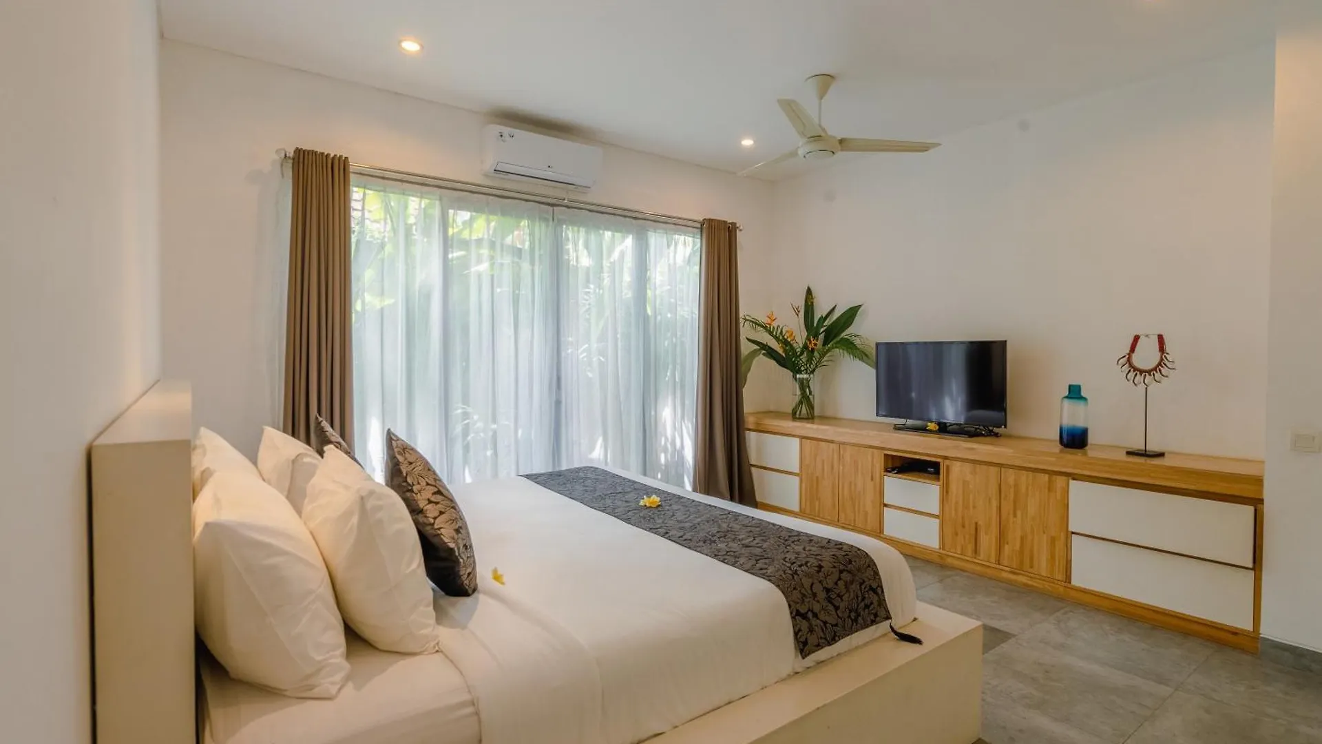 Villa Becca Seminyak By Best Deals Asia Hospitality
